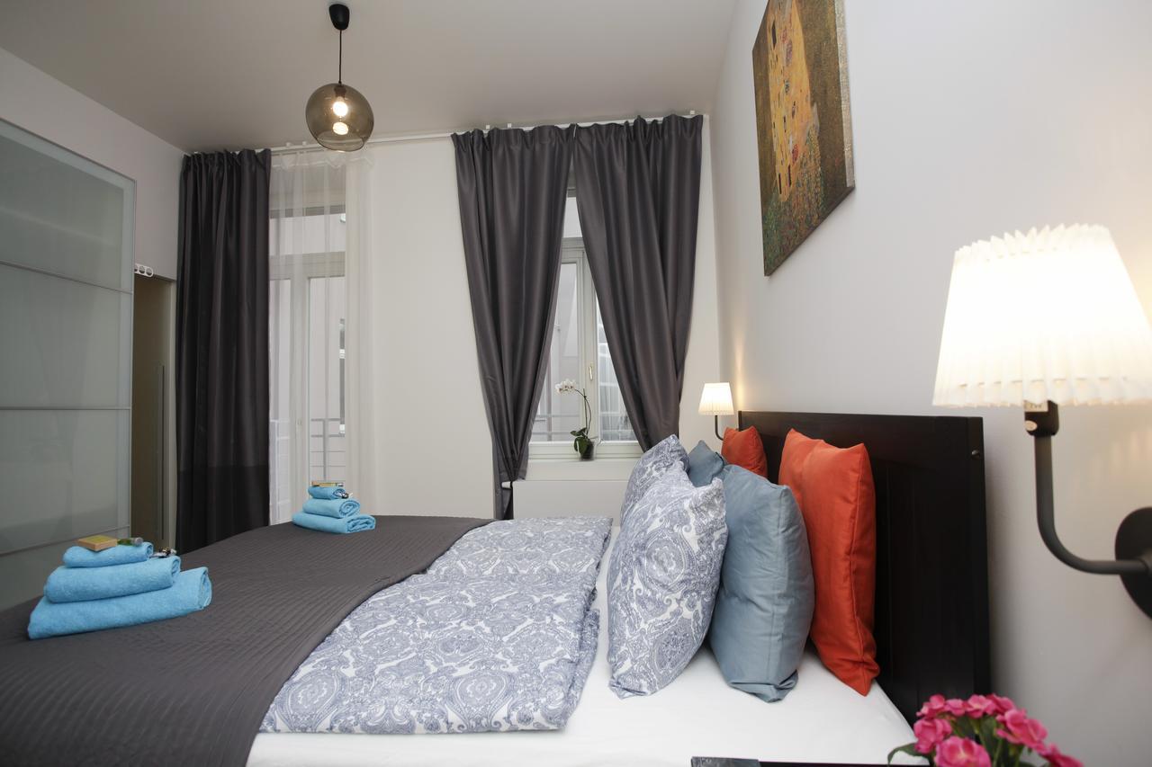 Luxury apartment Spálená Praga Esterno foto